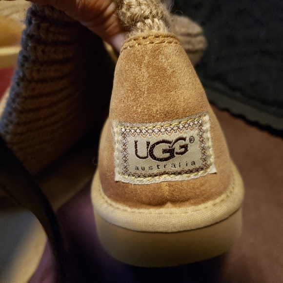 Authentic Ugg Sweater boots - Picture 2 of 3